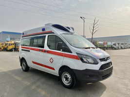 新全顺中轴中顶柴油版救护车