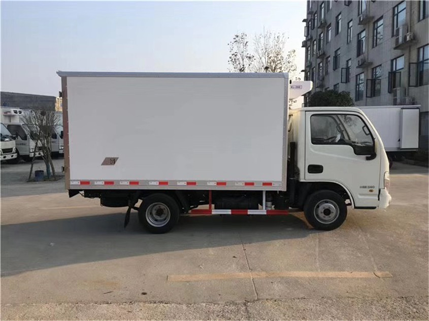 上汽跃进福星3.26米冷藏车
