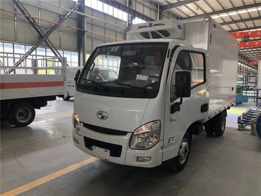 上汽跃进福星3.26米冷藏车