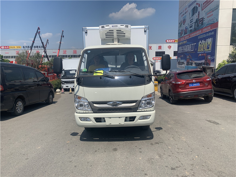 福田柴油版3.5米冷藏车