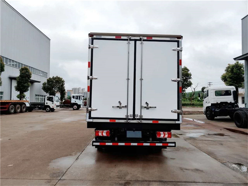 江淮帅铃Q6蓝牌冷藏车