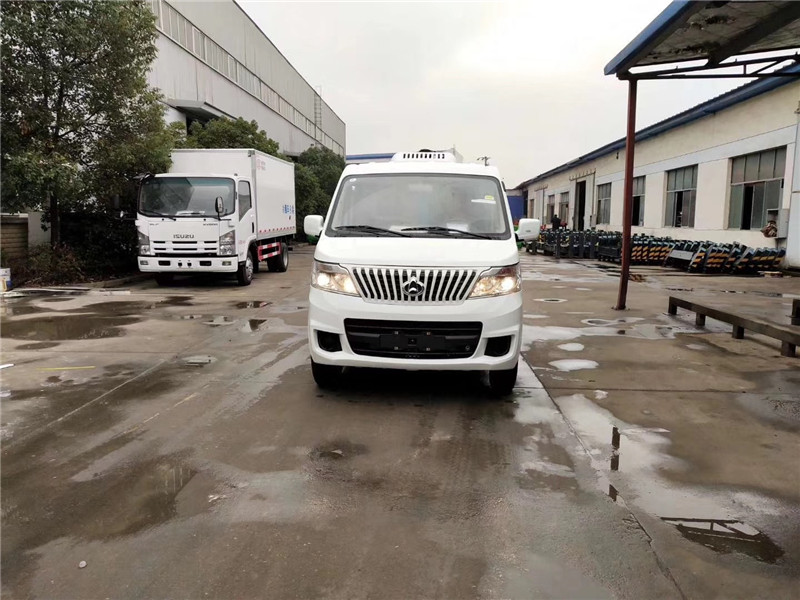 长安面包冷藏车