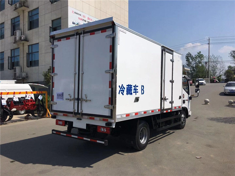 福田奥铃4.2米冷藏车