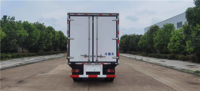 江铃顺达宽体4.2米冷藏车