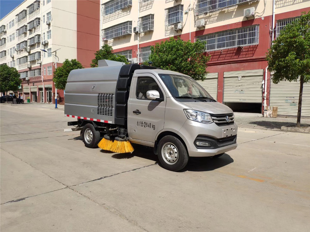 长安扫路车0.5立方水/1.5立方尘
