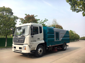 东风天锦3950轴距扫路车