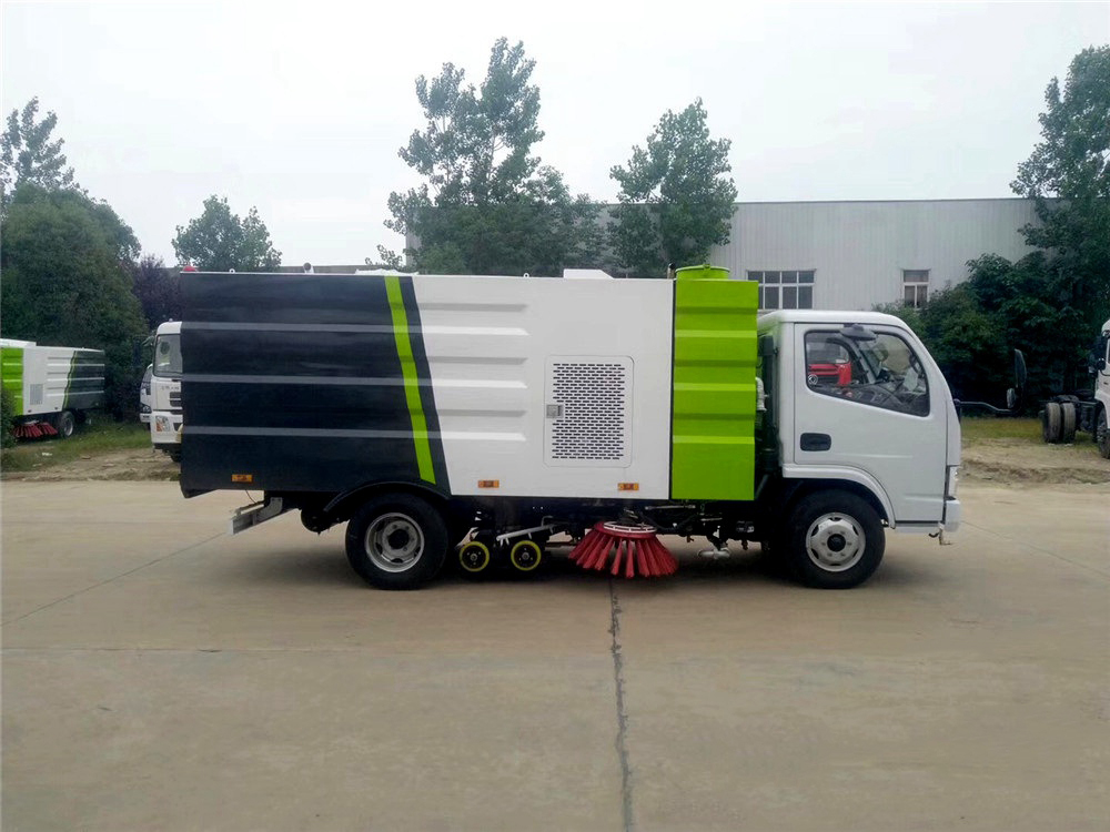 东风D6不上户洗扫车3立方水/2.5立方尘