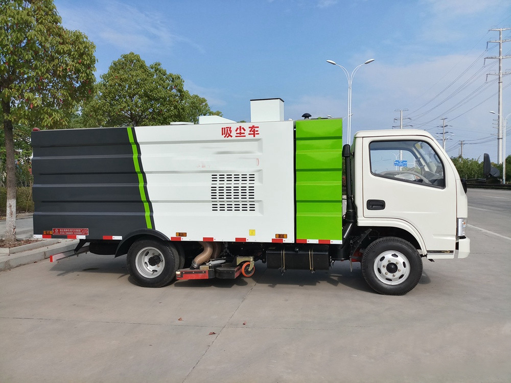 东风D6吸尘车1立方水/4立方尘