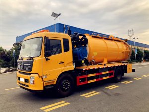 东风天锦带副发市政抢修车