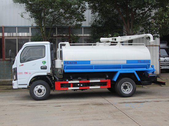 东风小福瑞卡5立方吸粪车