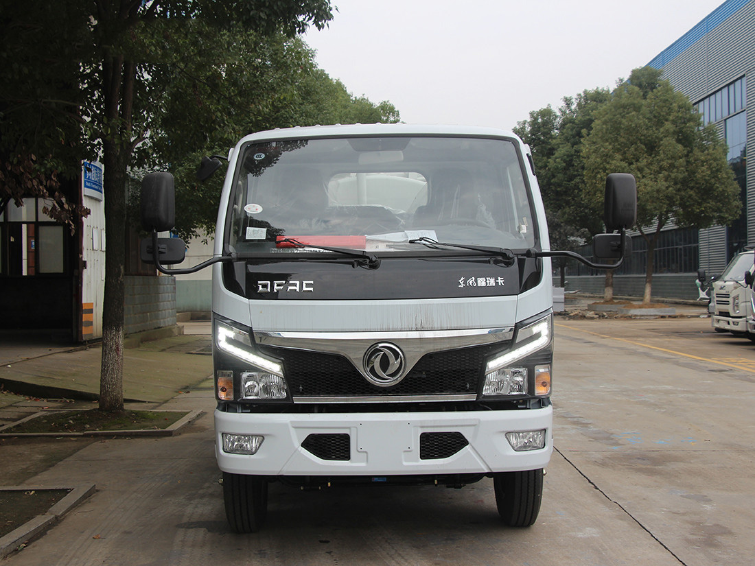 东风小福瑞卡5立方吸粪车