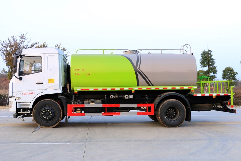 东风D3L/12立方洒水车