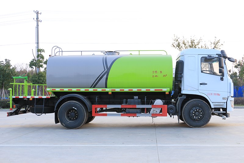 东风D3L/12立方洒水车