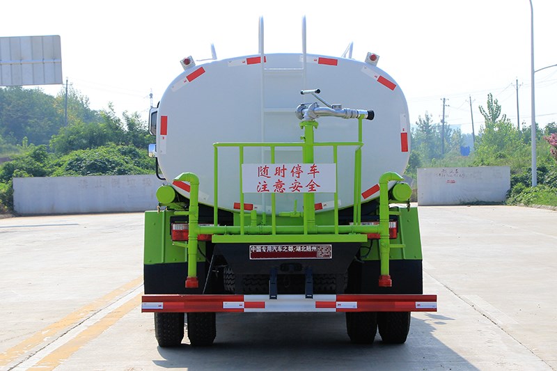 东风大福瑞卡9.2立方洒水车