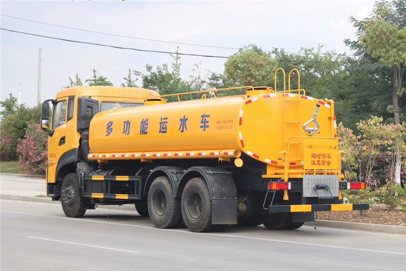 东风天龙后八轮20立方洒水车