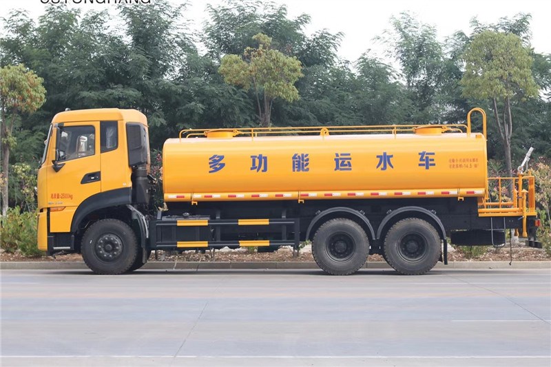 东风天龙后八轮20立方洒水车