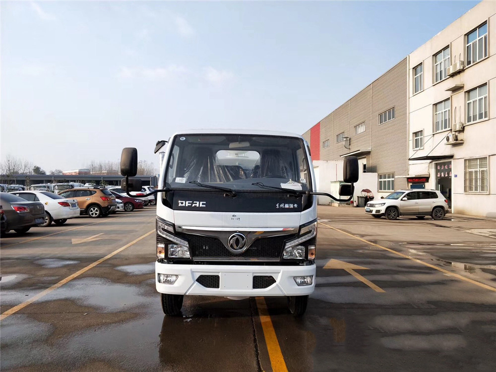 东风D6/5立方洒水车