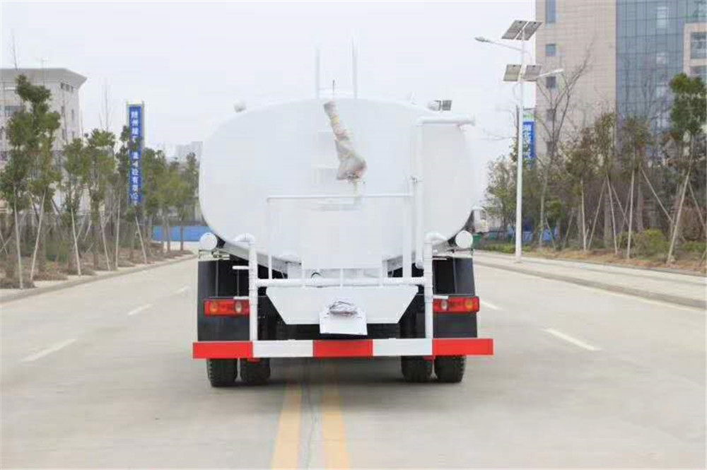 东风D1L/12立方洒水车
