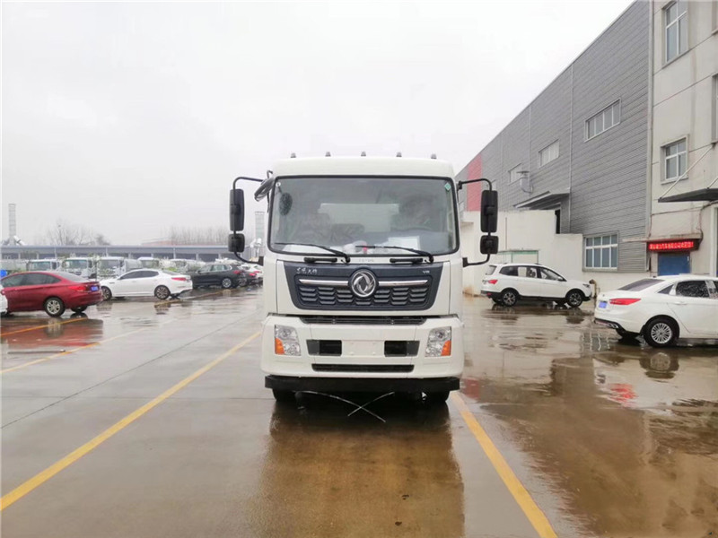 东风14立方洒水车