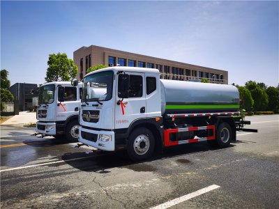 东风D9新款10-12立方洒水车