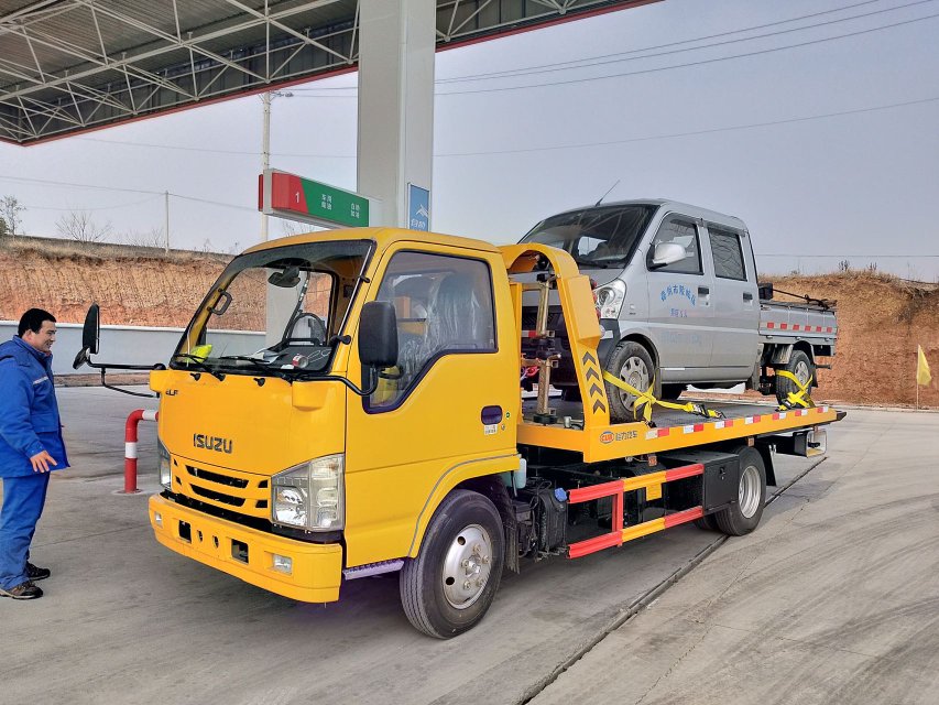 庆铃五十铃窄体驾驶室蓝牌一拖二清障车