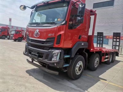 东风柳汽前四后八平板运输车