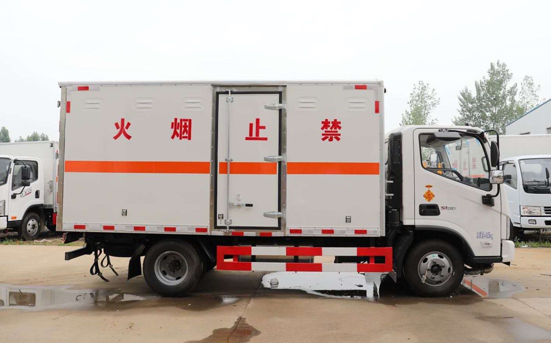 福田欧马可蓝牌气体厢式运输车