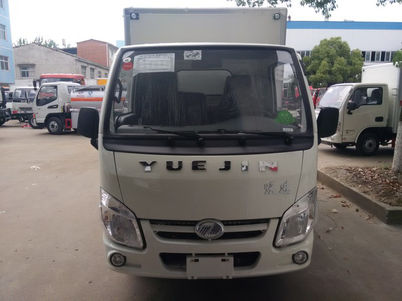 上汽跃进蓝牌汽油版3.3米液体厢式车