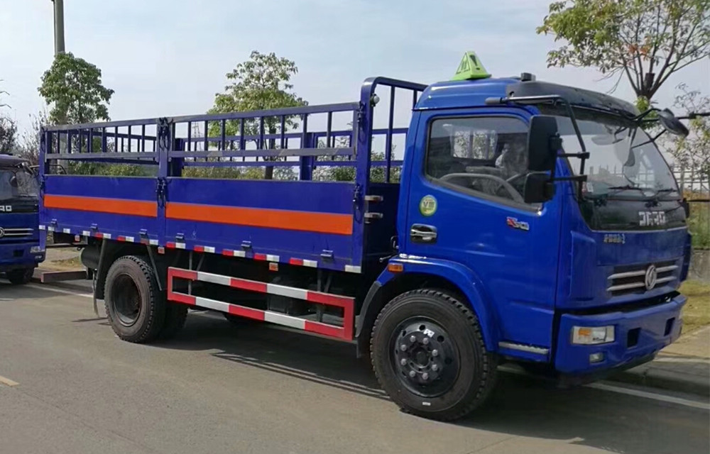 东风6.5米气瓶运输车