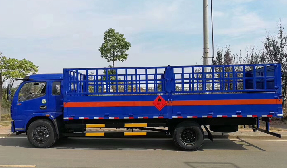 东风6.5米气瓶运输车