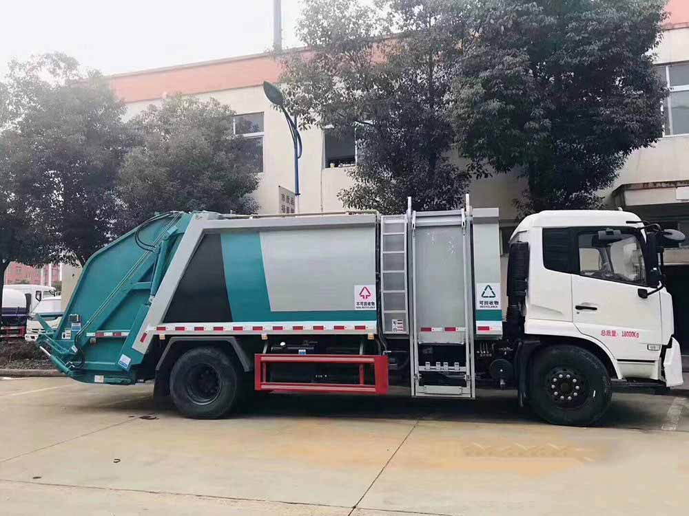 东风天锦5方和10方分捡垃圾车