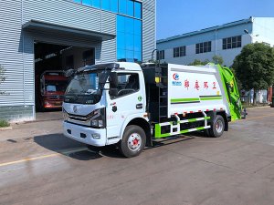 东风D7/8方压缩垃圾车
