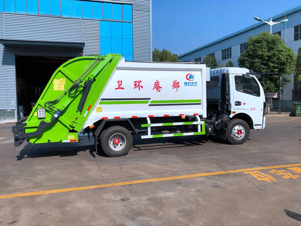 东风D7/8方压缩垃圾车