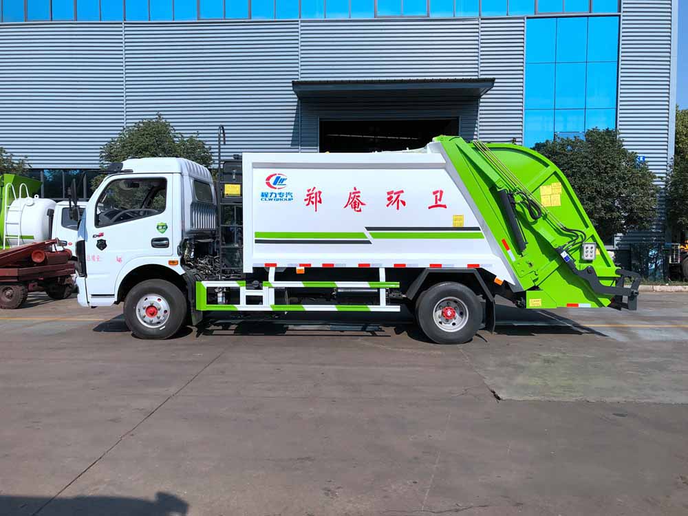 东风D7/8方压缩垃圾车