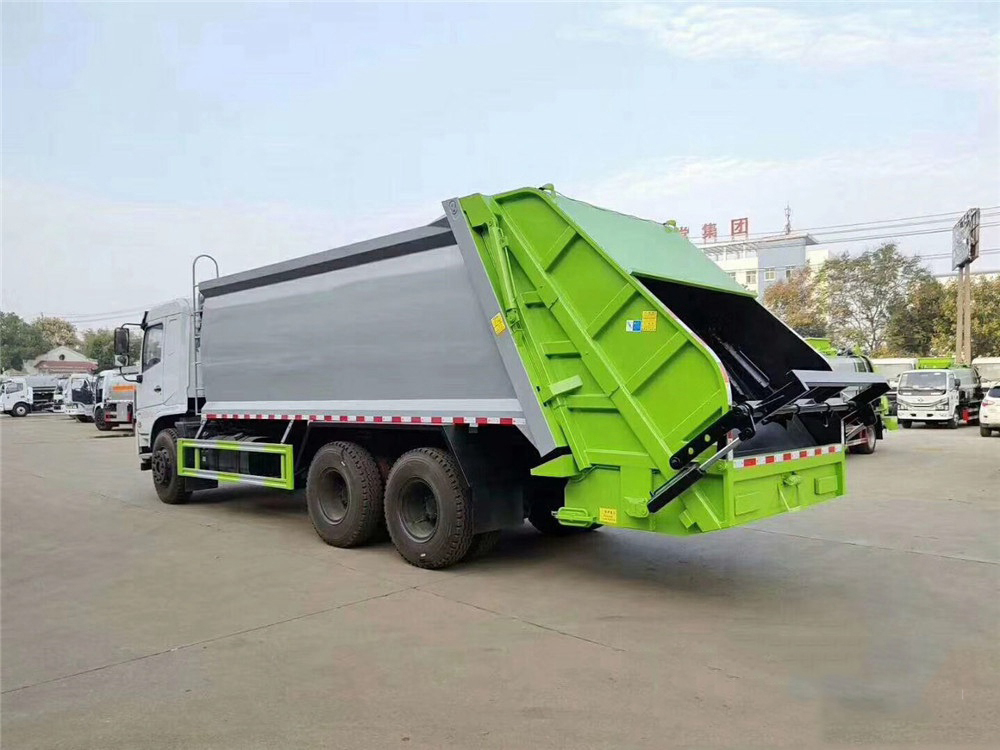 东风专底后双桥18方压缩垃圾车
