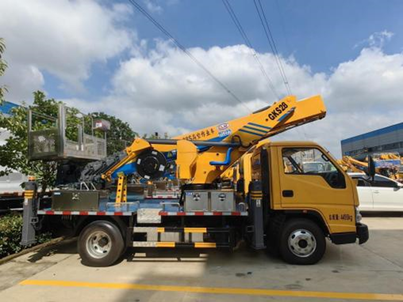 江铃顺达蓝牌28米直臂伸缩式高空作业车