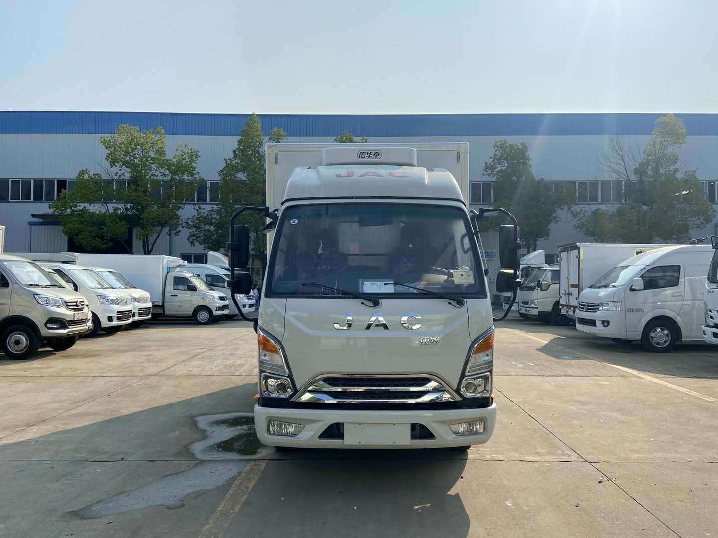 JAC康铃J3柴油版冷藏车