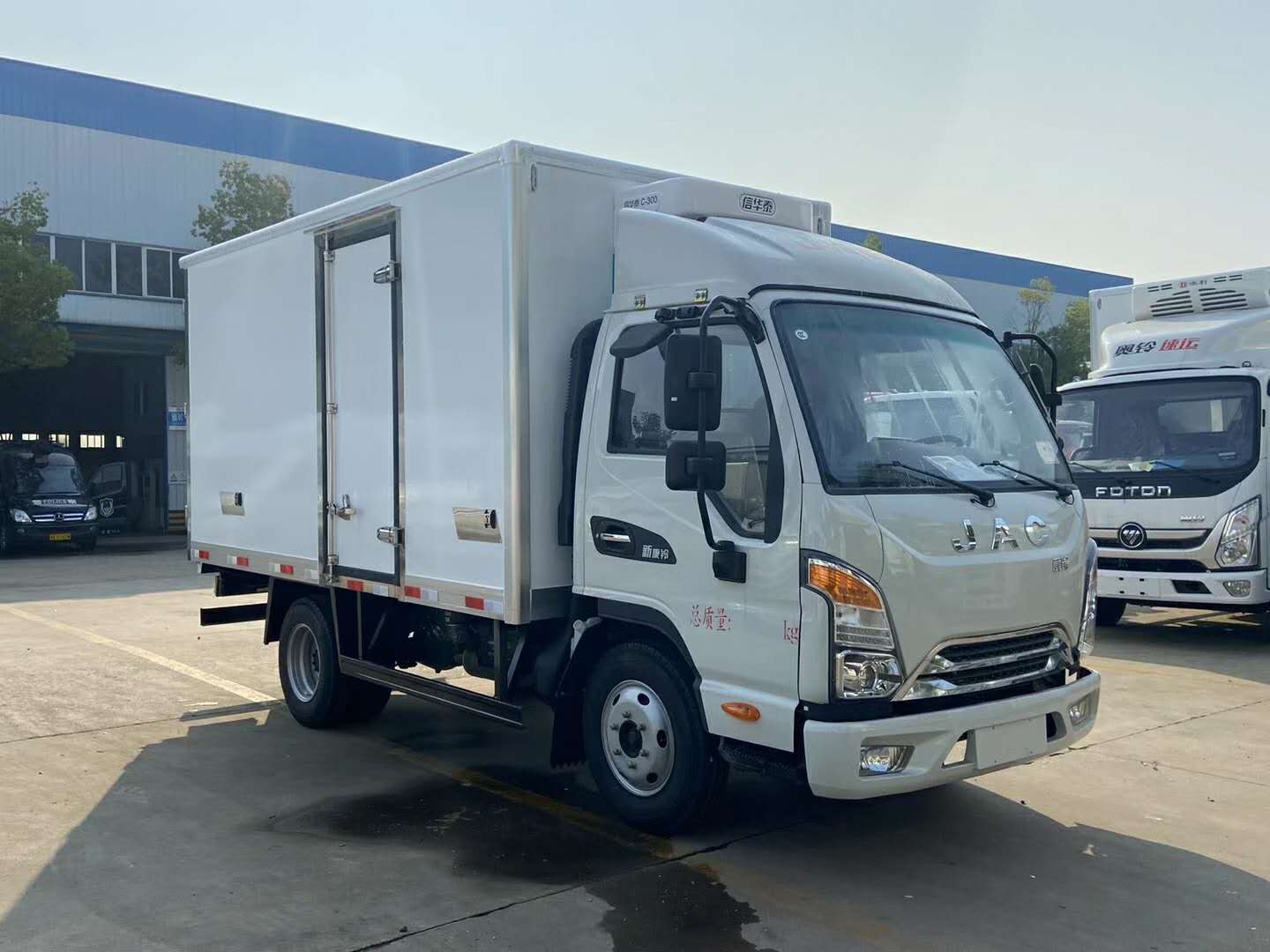JAC康铃J3柴油版冷藏车
