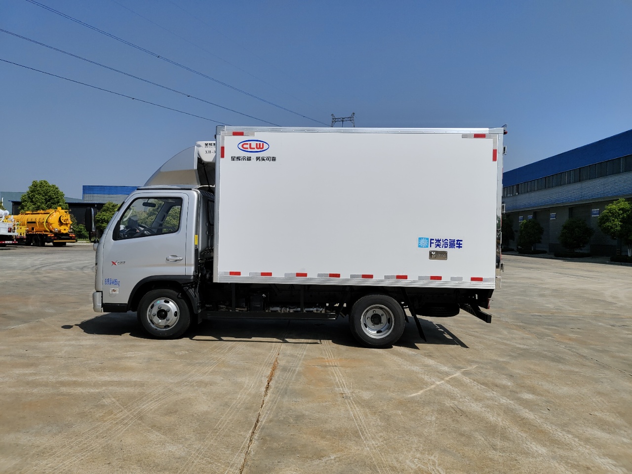福田欧马可X卡冷藏车